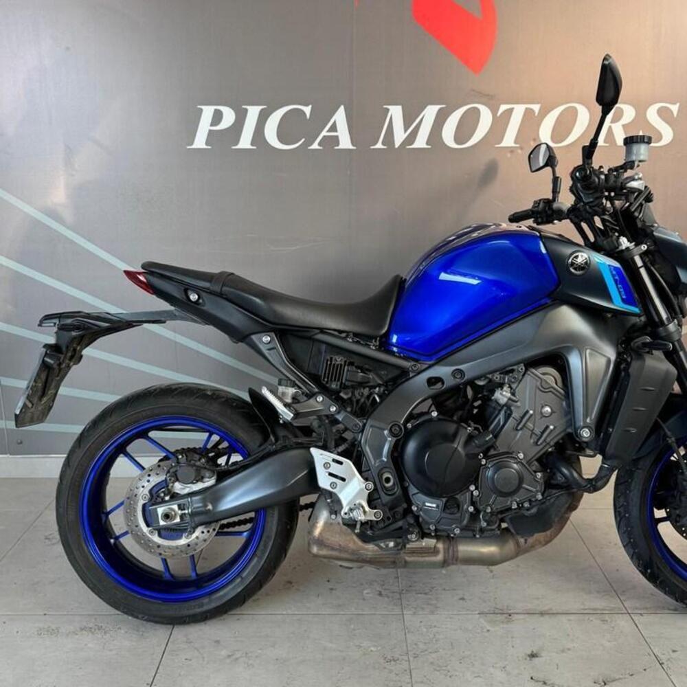Yamaha MT-09 (2021 - 23) (2)