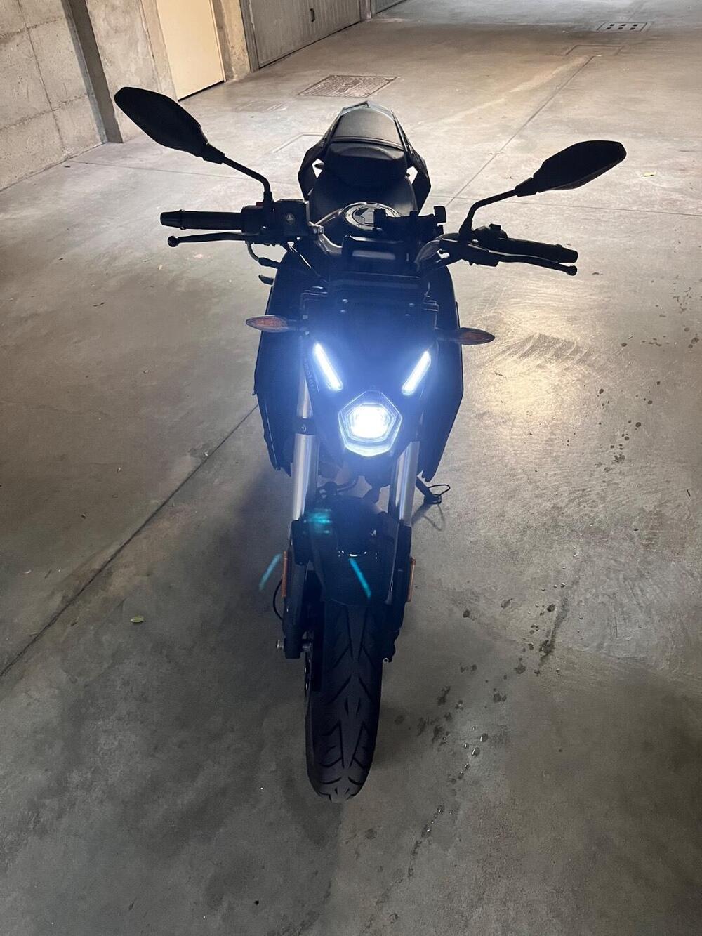 Voge Brivido 125R (2023 - 26) (7)