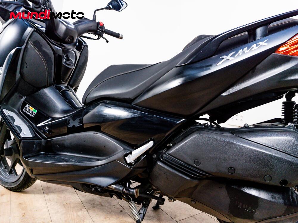 Yamaha X-Max 250 Iron Max ABS (2016) (9)