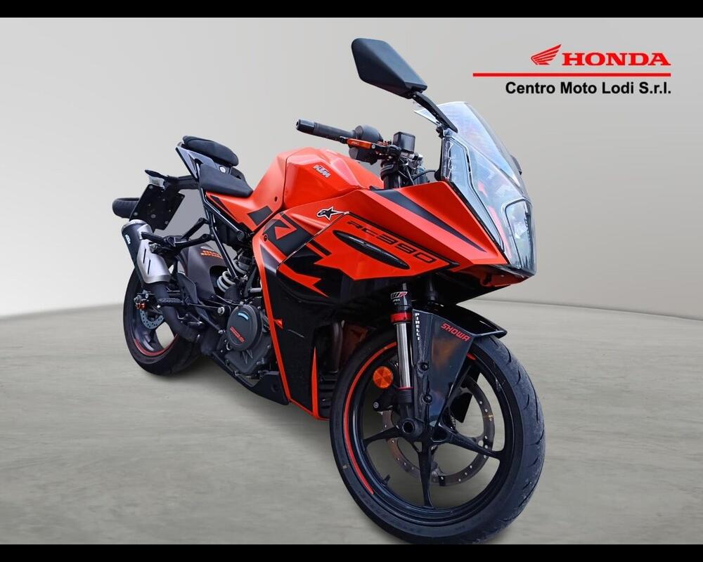 KTM RC 390 (2022 - 26) (2)