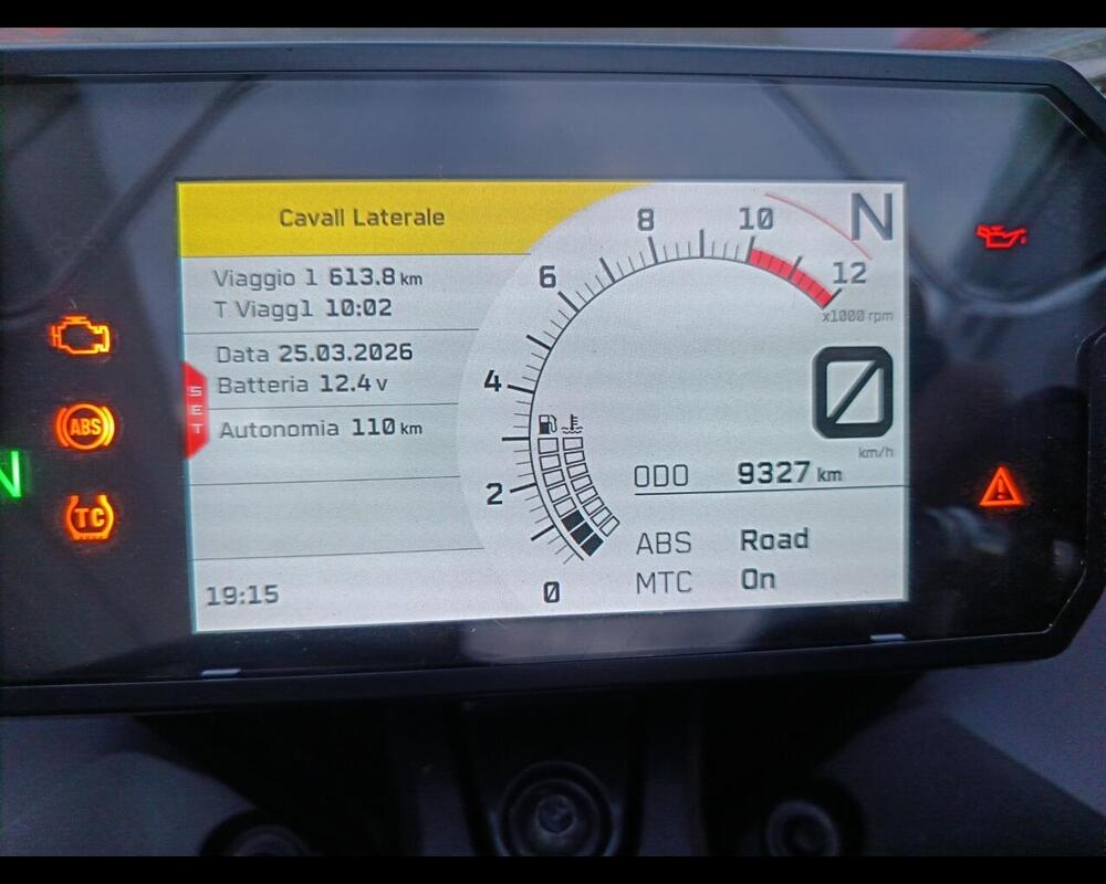 KTM RC 390 (2022 - 26) (5)