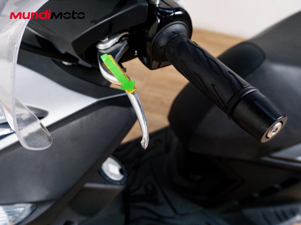 Kymco Agility 200i R16 + (2014 - 17) (17)