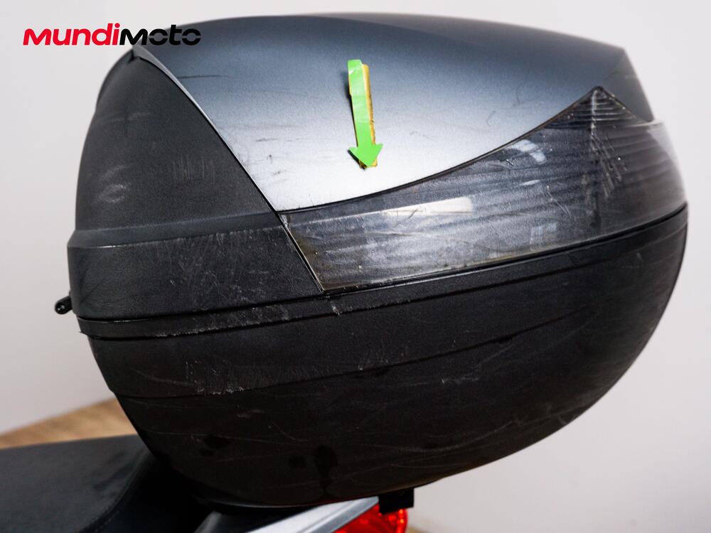 Kymco Agility 200i R16 + (2014 - 17) (16)