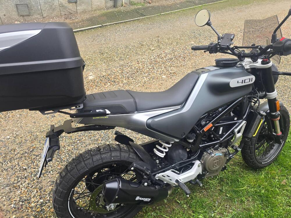 Husqvarna Svartpilen 401 (2021 - 23) (5)