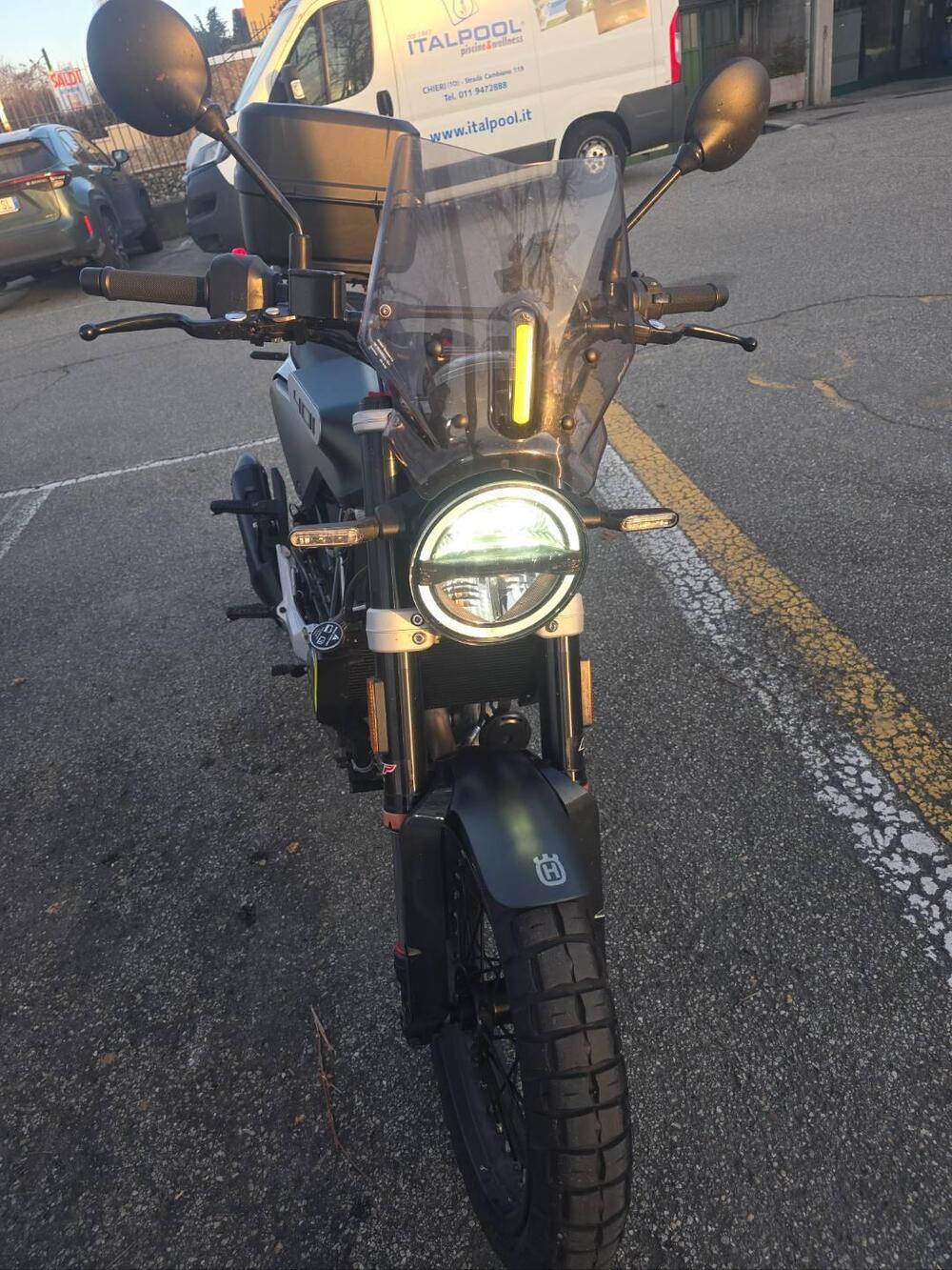 Husqvarna Svartpilen 401 (2021 - 23) (6)