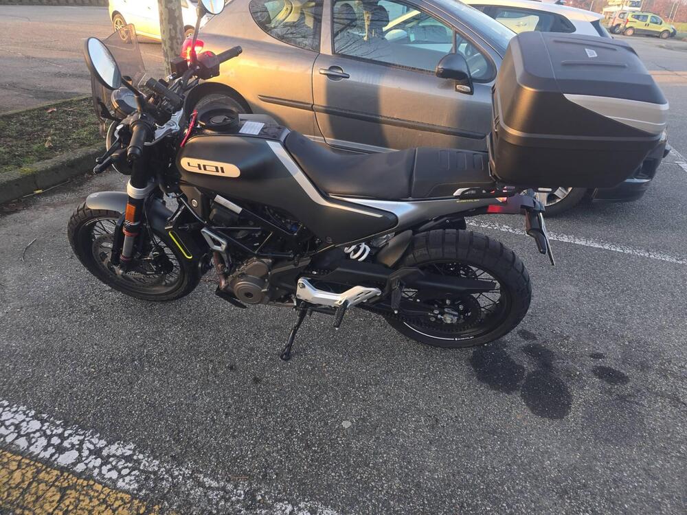 Husqvarna Svartpilen 401 (2021 - 23) (8)