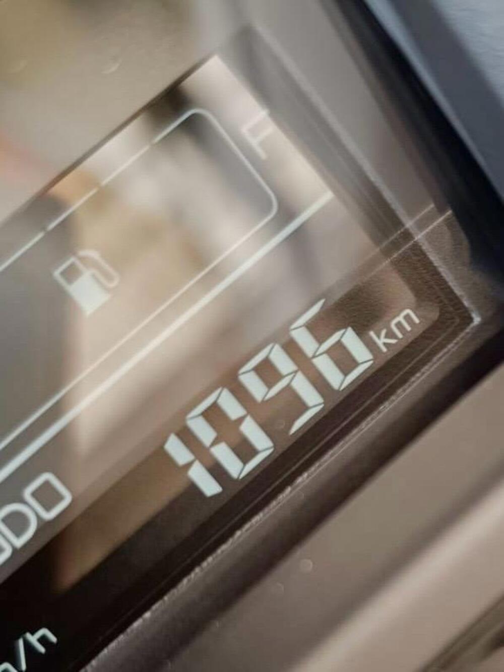 Yamaha X-Max 300 Tech Max (2021 - 24) (4)