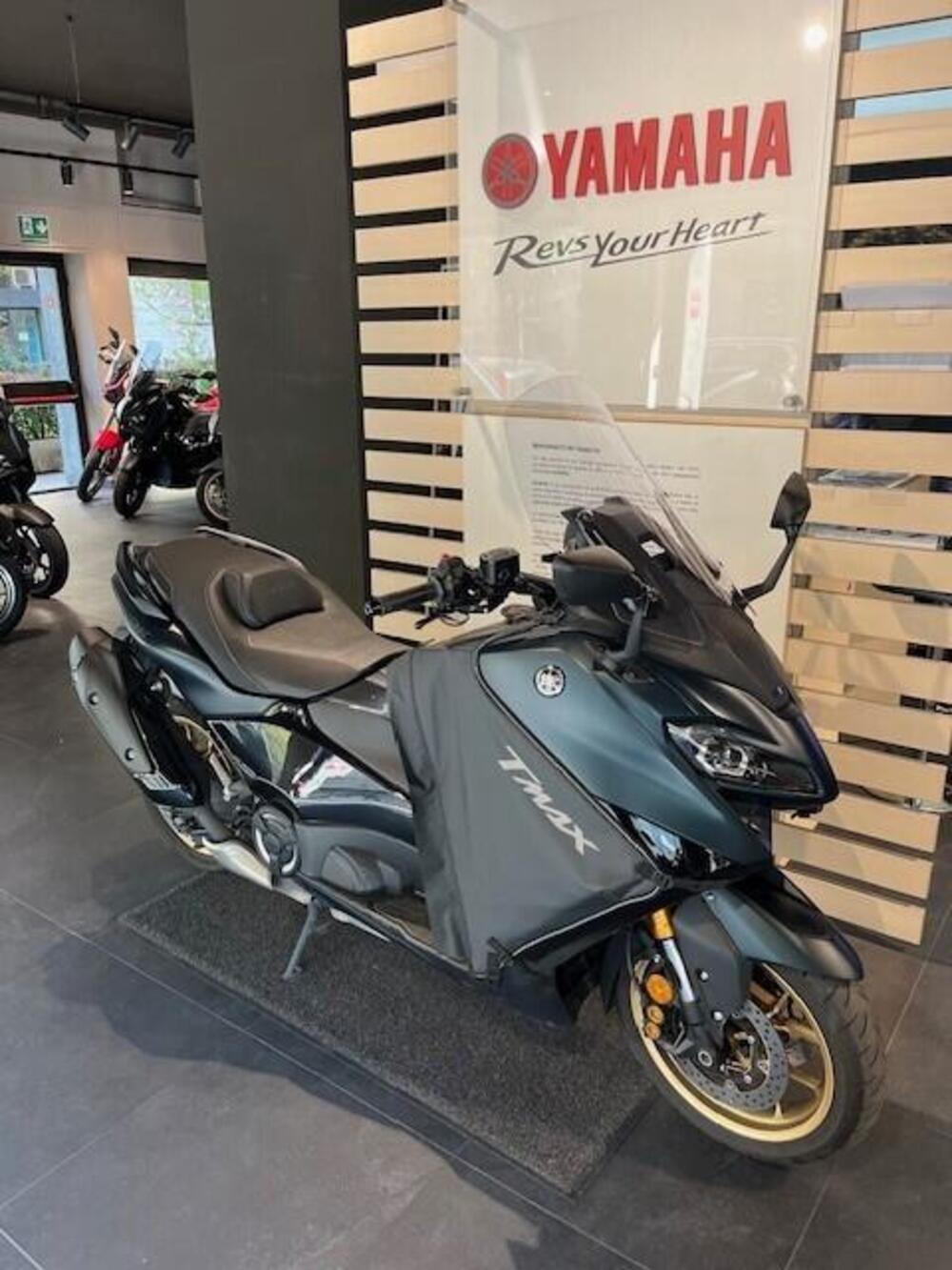 Yamaha T-Max 560 Tech Max (2022 - 24) (4)