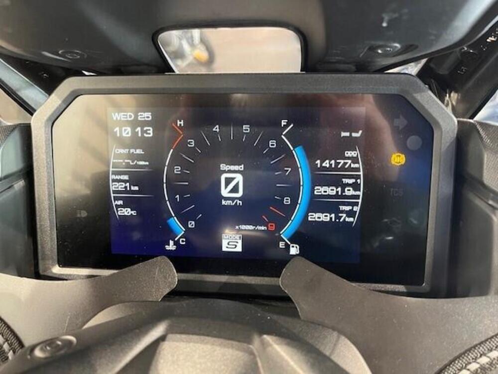 Yamaha T-Max 560 Tech Max (2022 - 24) (3)