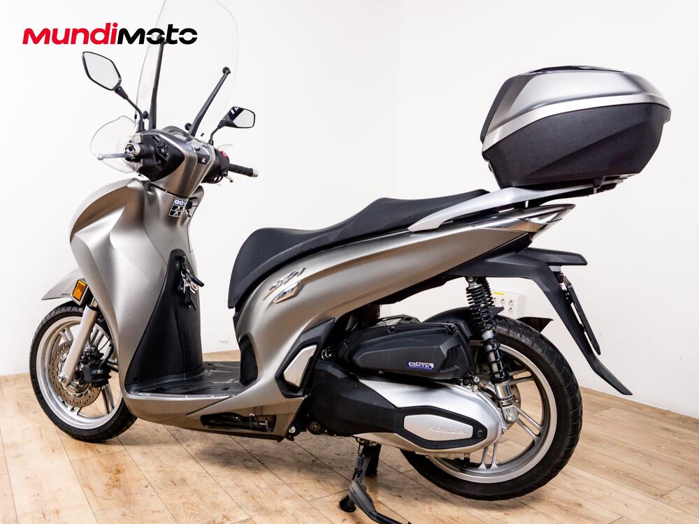 Honda SH 350i Sport (2025 - 26) (7)