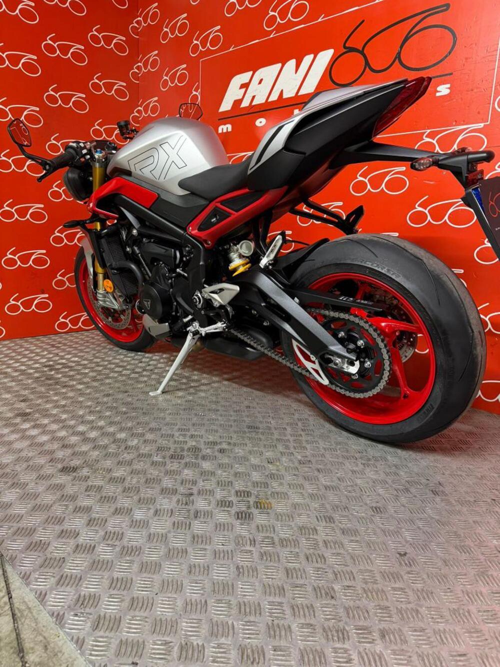 Triumph Street Triple 765 RX (2026) (10)