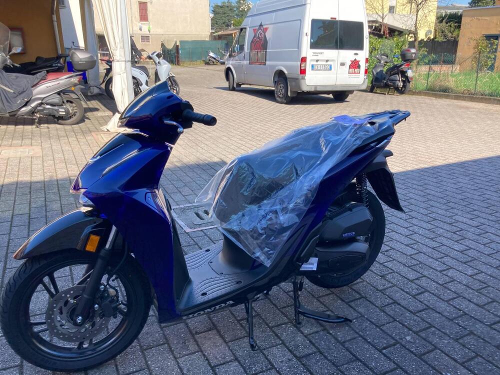 Honda SH 125 Vetro (2026)