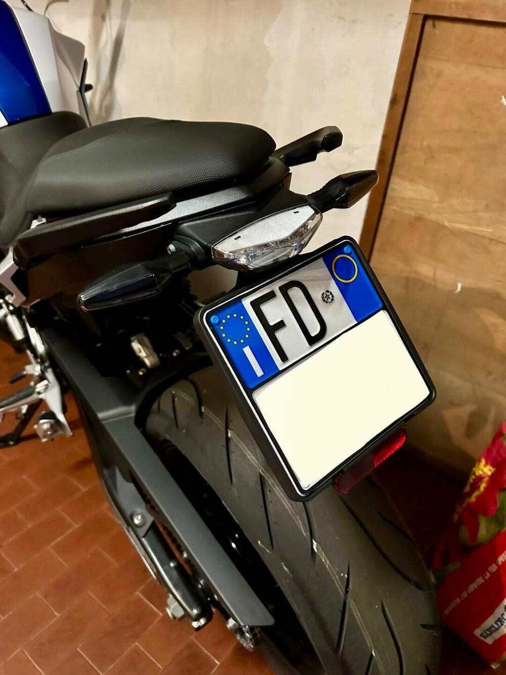 Bmw F 900 R (2021 - 24) (2)