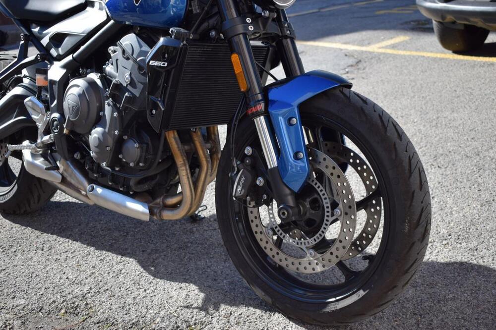 Triumph Trident 660 (2025) (16)