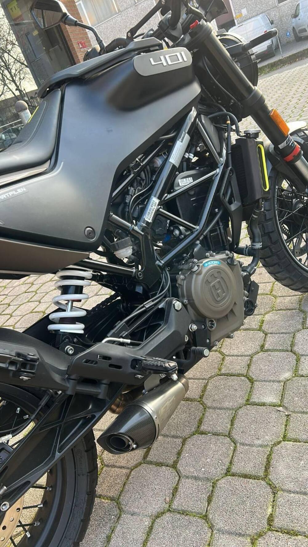 Husqvarna Svartpilen 401 (2021 - 23) (8)