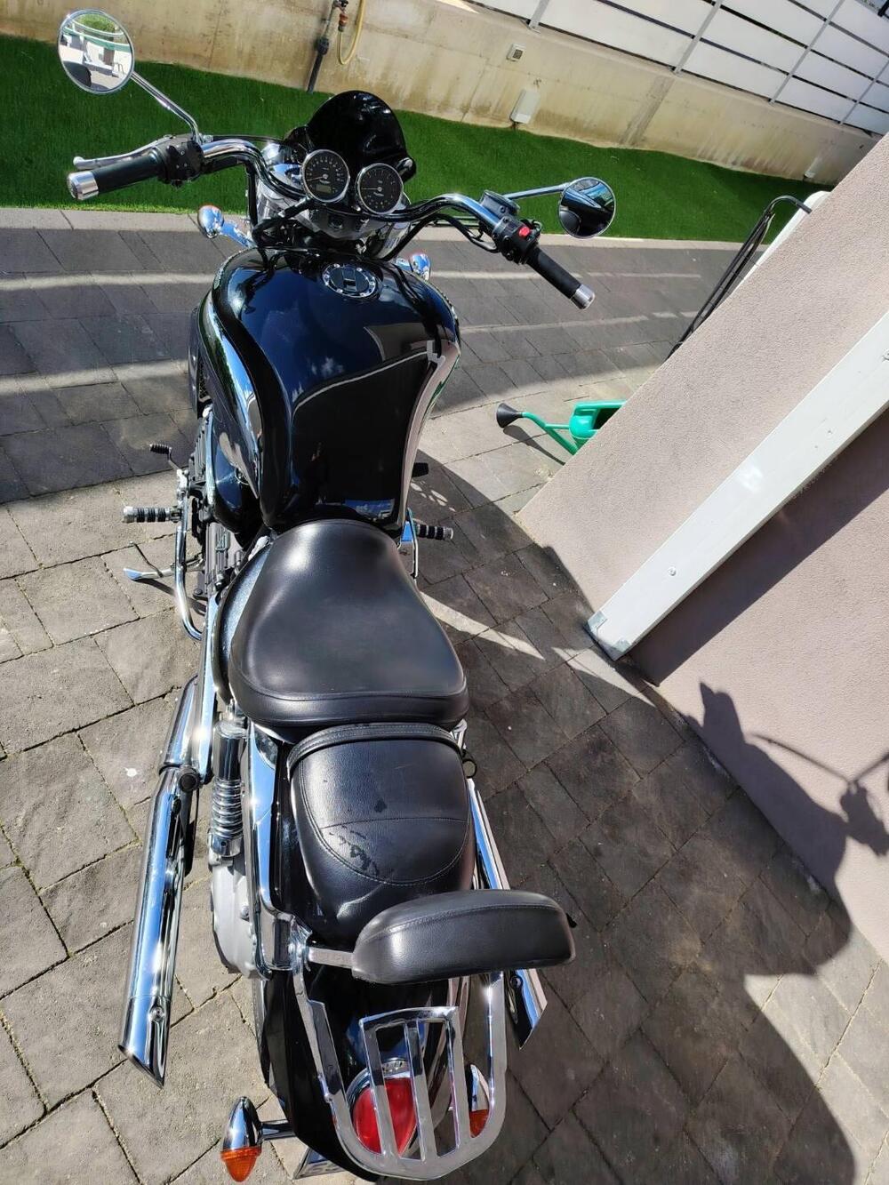 Triumph Rocket 3 (2004 - 11) (2)