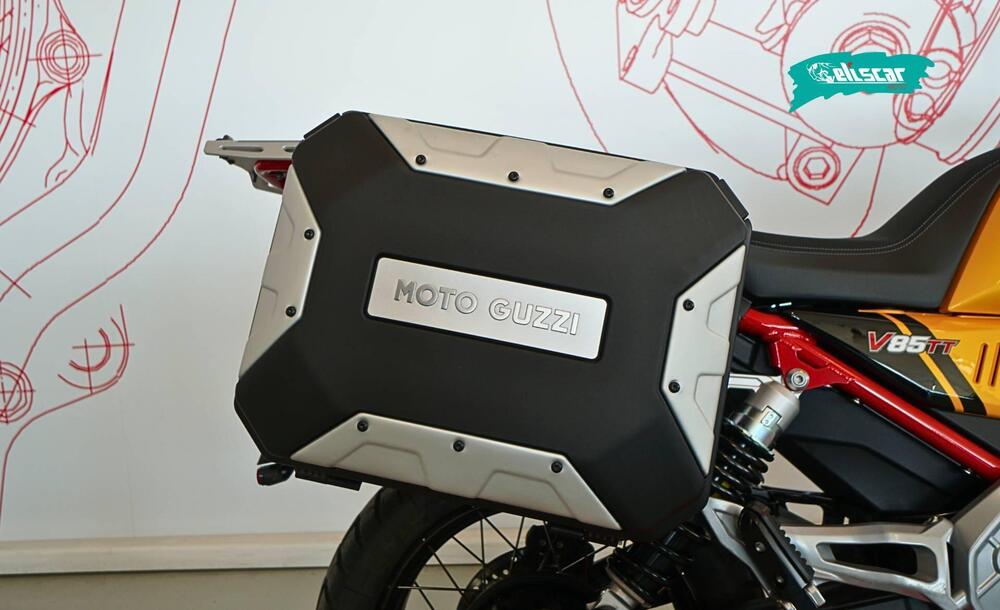 Moto Guzzi V85 TT (2024 - 26) (7)
