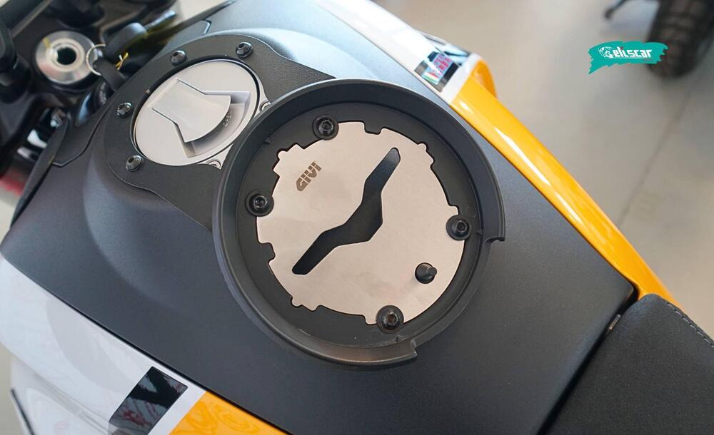 Moto Guzzi V85 TT (2024 - 26) (8)