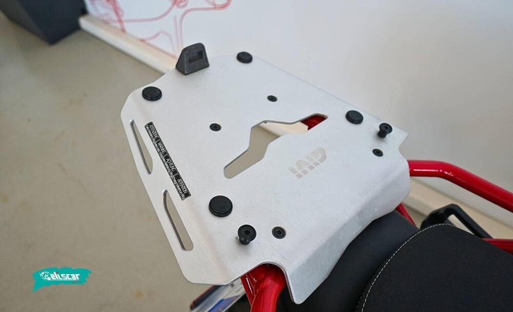 Moto Guzzi V85 TT (2024 - 26) (10)