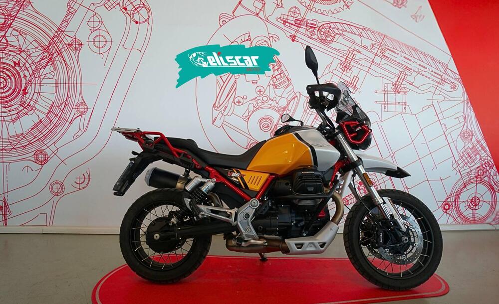 Moto Guzzi V85 TT (2024 - 26) (2)