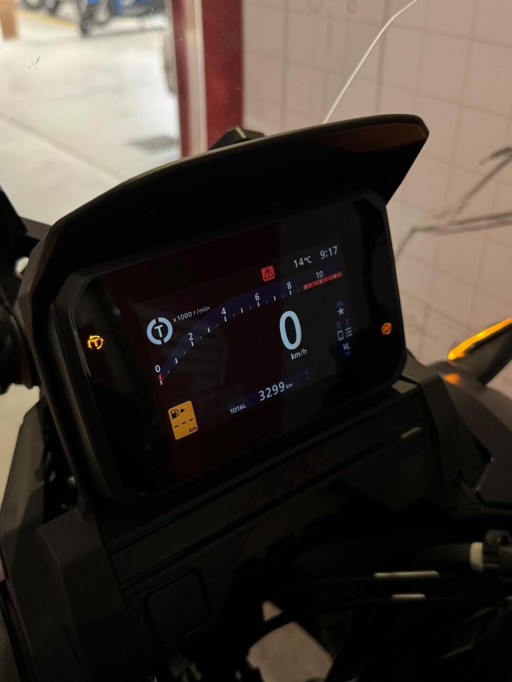 Honda ADV 350 Special Edition (2025 - 26) (4)