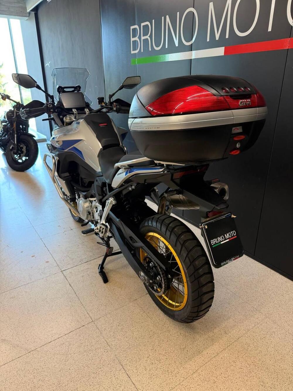 Voge Valico 900DSX (2024 - 26) (3)