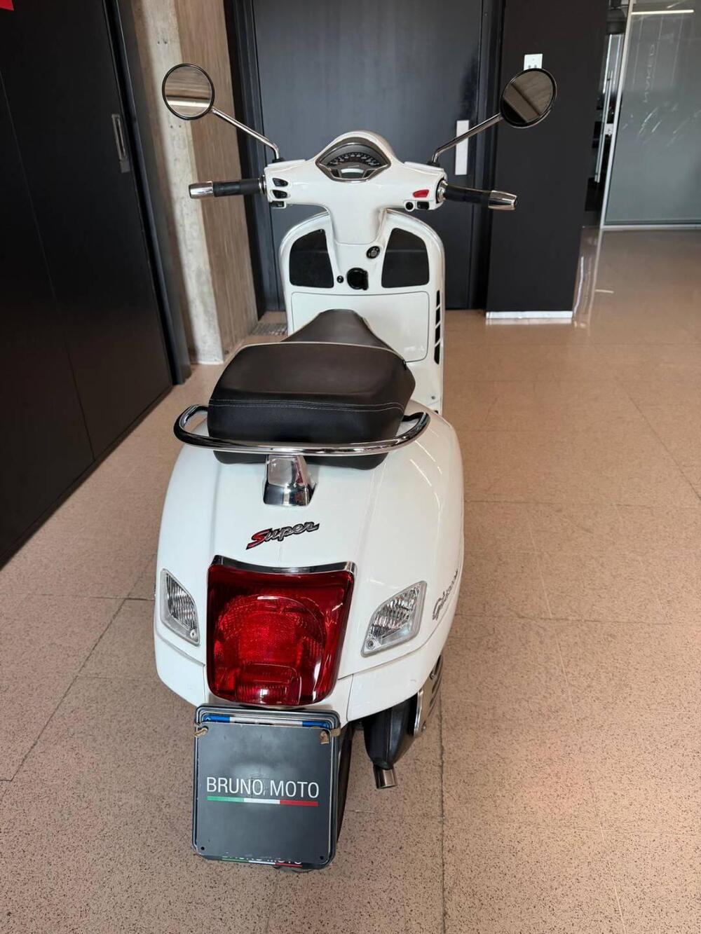 Vespa GTS 300 ABS (2014 - 16) (4)