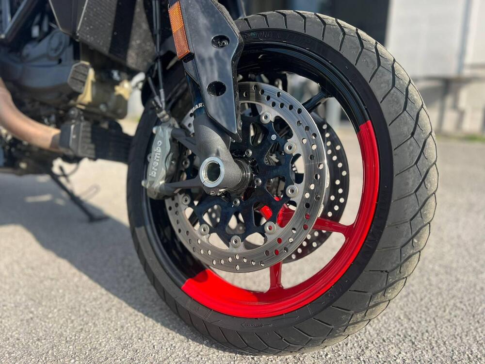 Ducati Hypermotard 950 RVE (2022 - 25) (6)