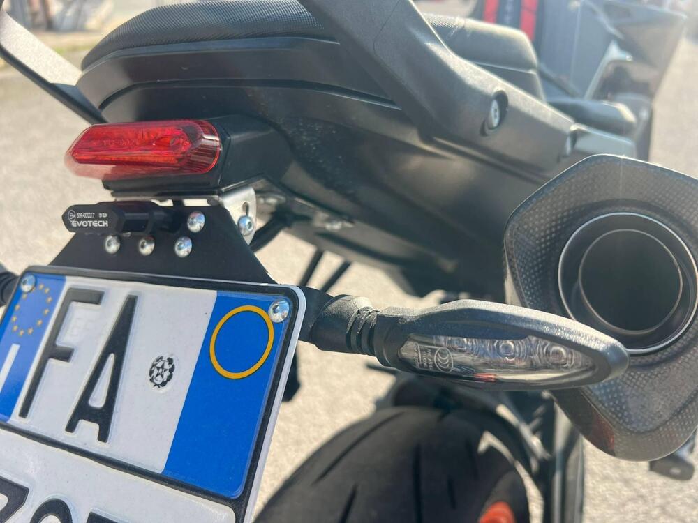 KTM 890 Duke R (2022 - 23) (5)