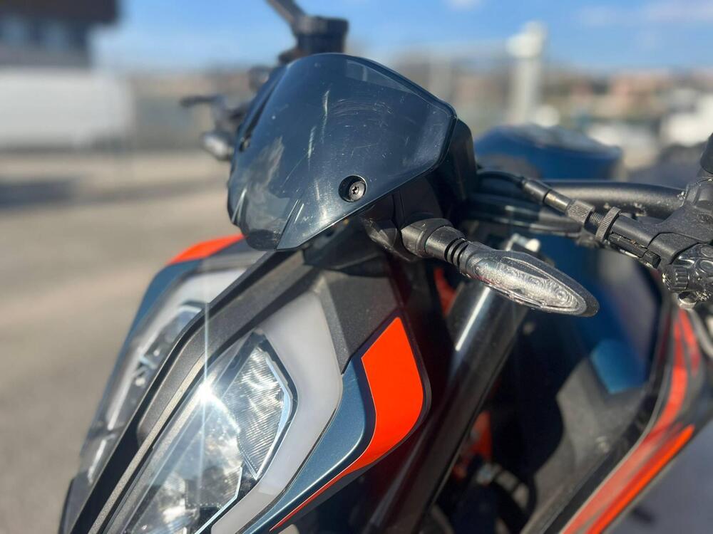 KTM 890 Duke R (2022 - 23) (7)