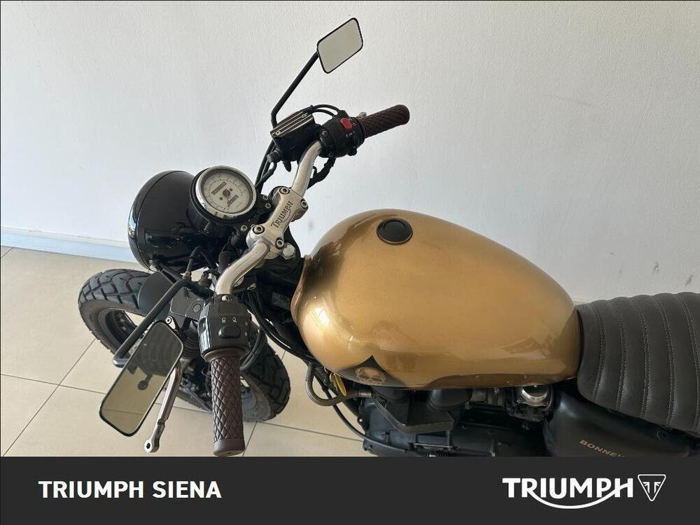 Triumph Bonneville 800 (2000 - 01) (17)