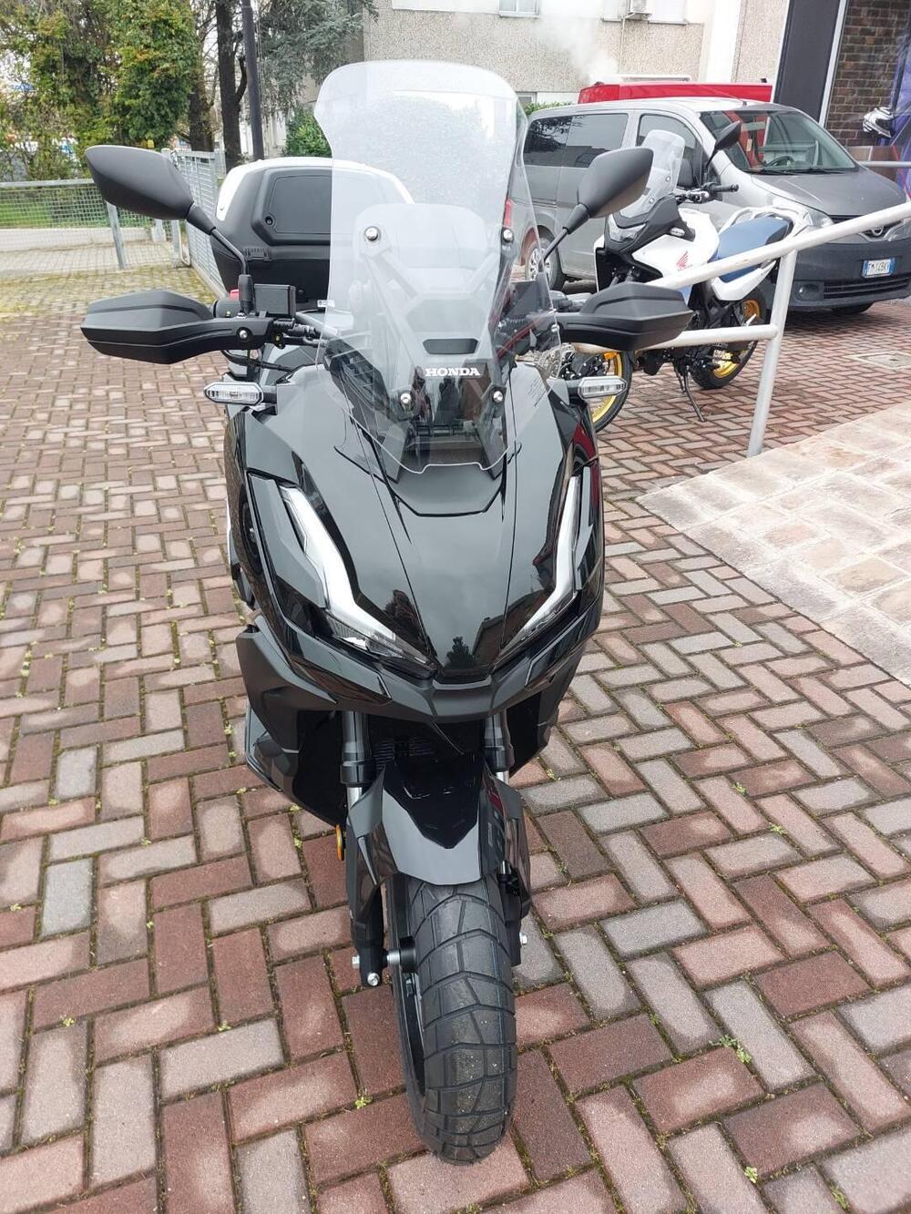 Honda ADV 350 (2025 - 26) (3)