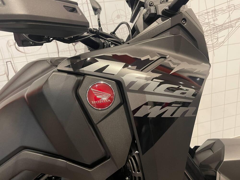 Honda Africa Twin CRF 1100L ES DCT (2024 - 26) (2)