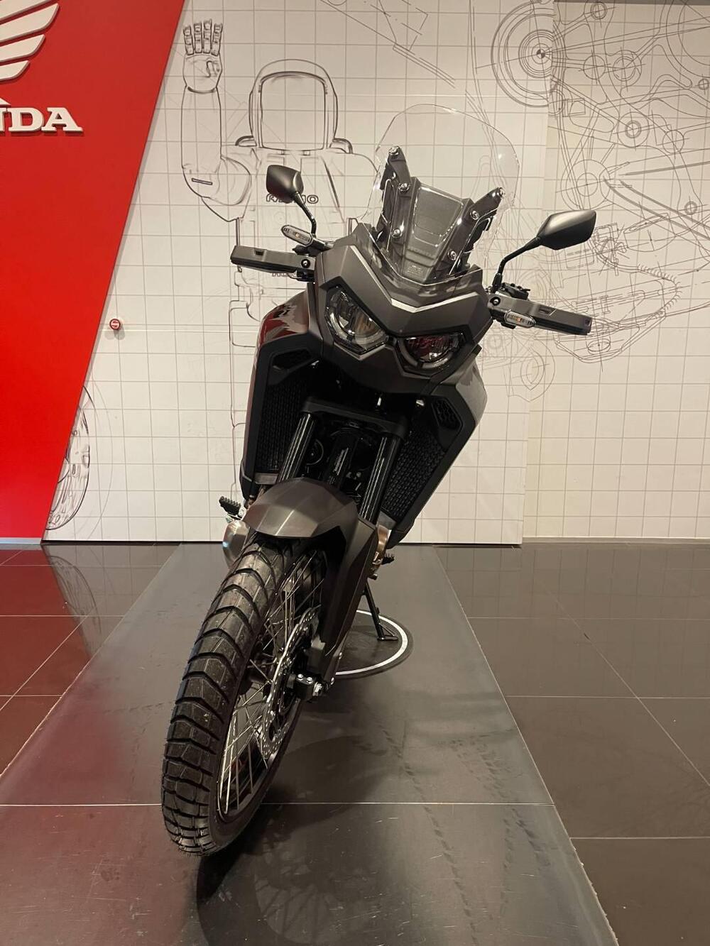 Honda Africa Twin CRF 1100L ES DCT (2024 - 26) (4)