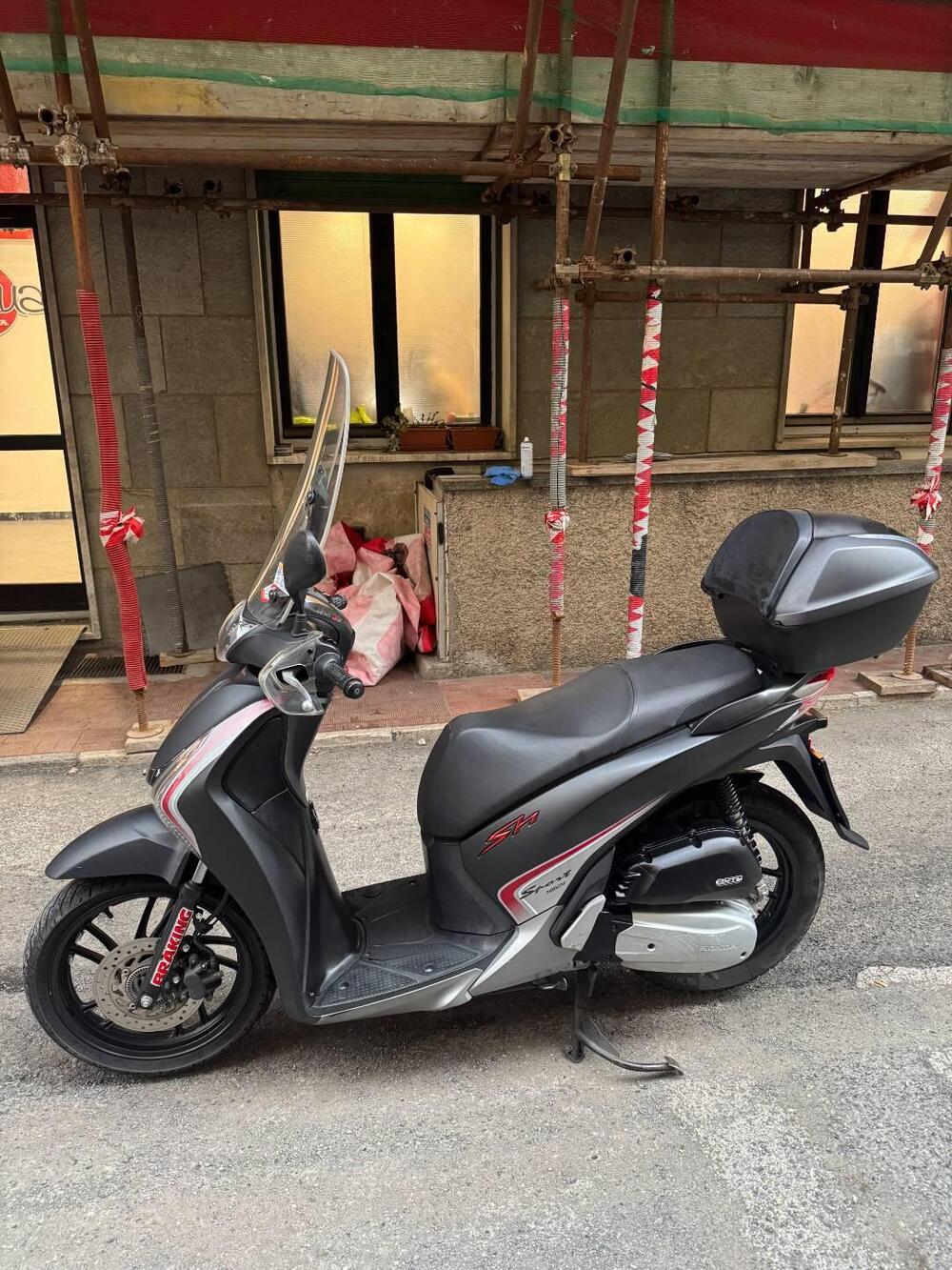 Honda SH 150i ABS (2013 - 16) (2)