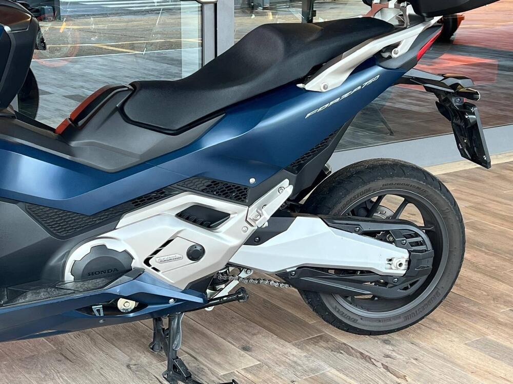 Honda Forza 750 DCT (2021 - 24) (12)