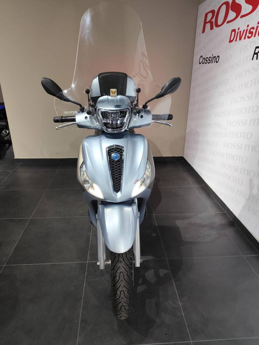 Piaggio Medley 150 ABS (2021 - 25) (3)