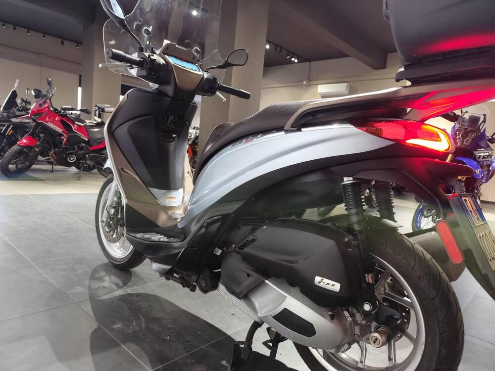 Piaggio Medley 150 ABS (2021 - 25) (5)