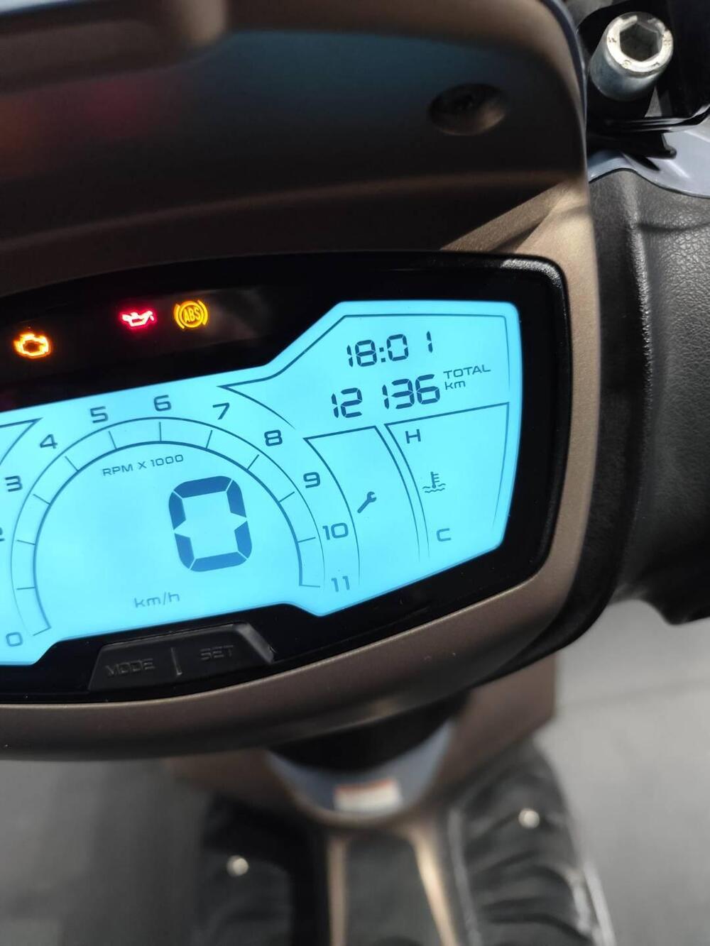 Piaggio Medley 150 ABS (2021 - 25) (7)