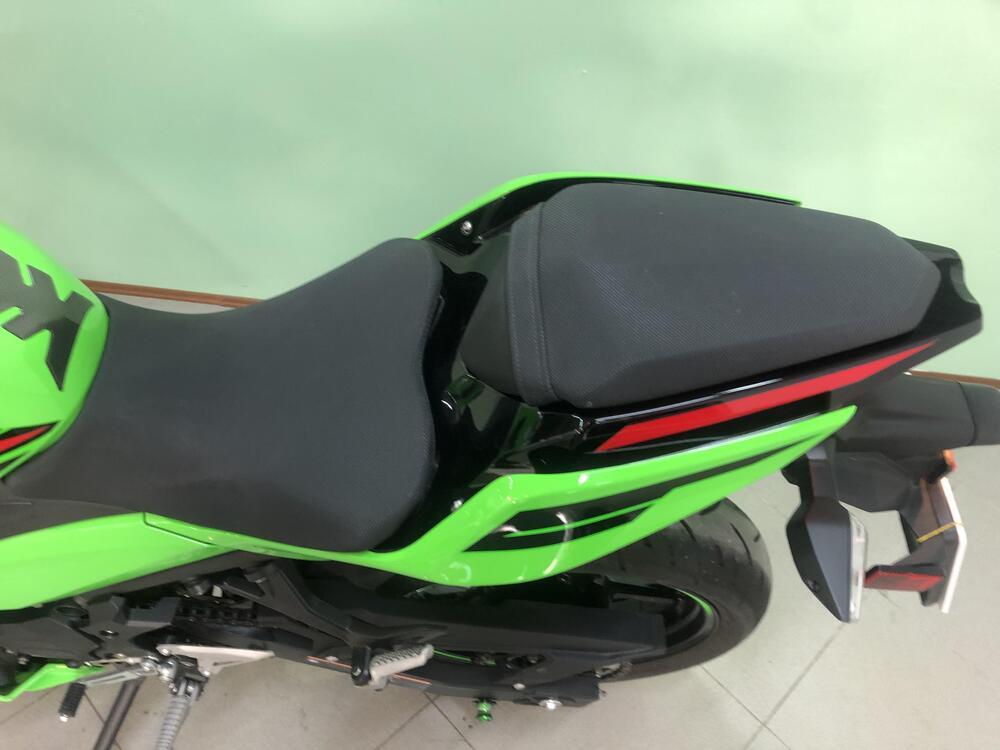 Kawasaki Ninja 400 (2023) (8)