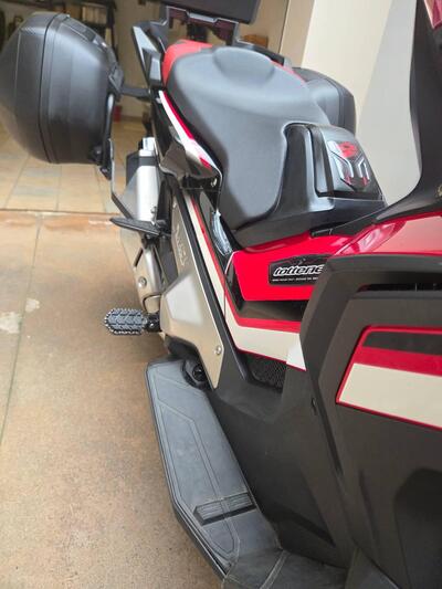 Honda X-ADV 750 (2018 - 20) usata