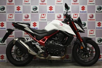 Honda CB 750 Hornet (2023 - 24) usata