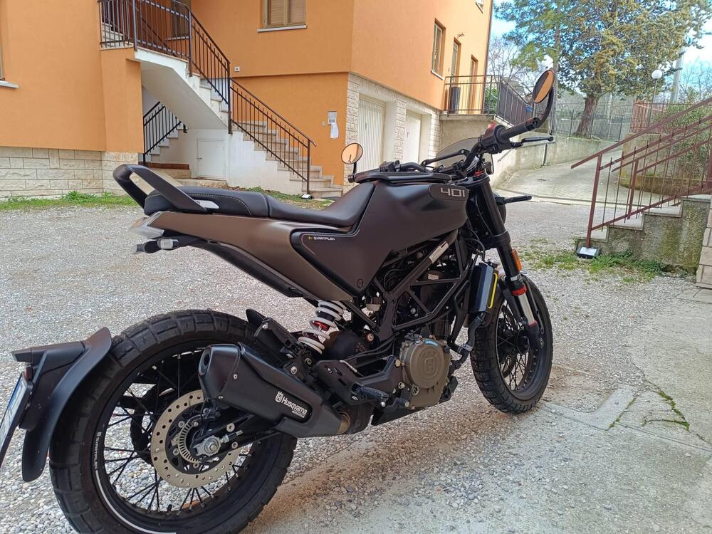 Husqvarna Svartpilen 401 (2021 - 23) (3)