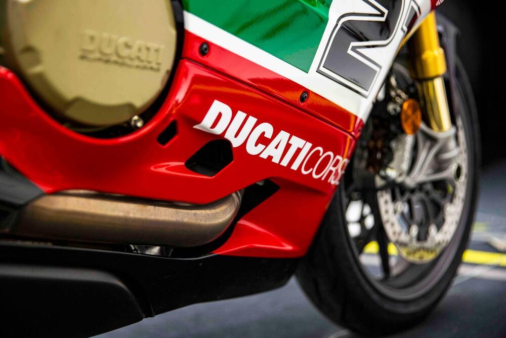 Ducati Panigale V2 Bayliss 1st Championship 20th Anniversary (2021 - 24) (11)