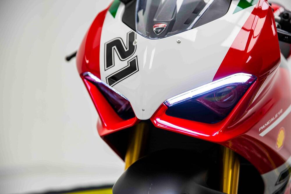 Ducati Panigale V2 Bayliss 1st Championship 20th Anniversary (2021 - 24) (17)