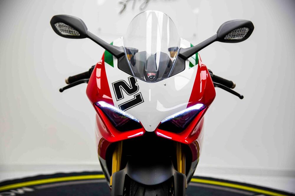 Ducati Panigale V2 Bayliss 1st Championship 20th Anniversary (2021 - 24) (18)
