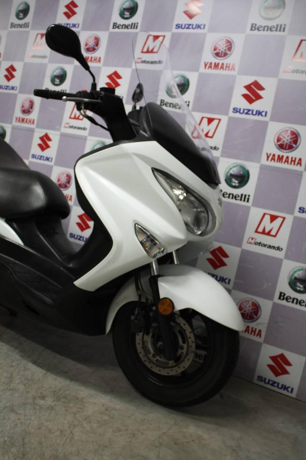 Suzuki Burgman UH 200 (2017 - 20) (3)