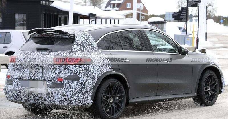 Mercedes-AMG GLC 53 elettrica: il SUV sportivo a batteria si mostra nei test su strada