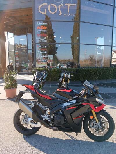 Aprilia RSV4 1100 Factory (2021 - 24) usata