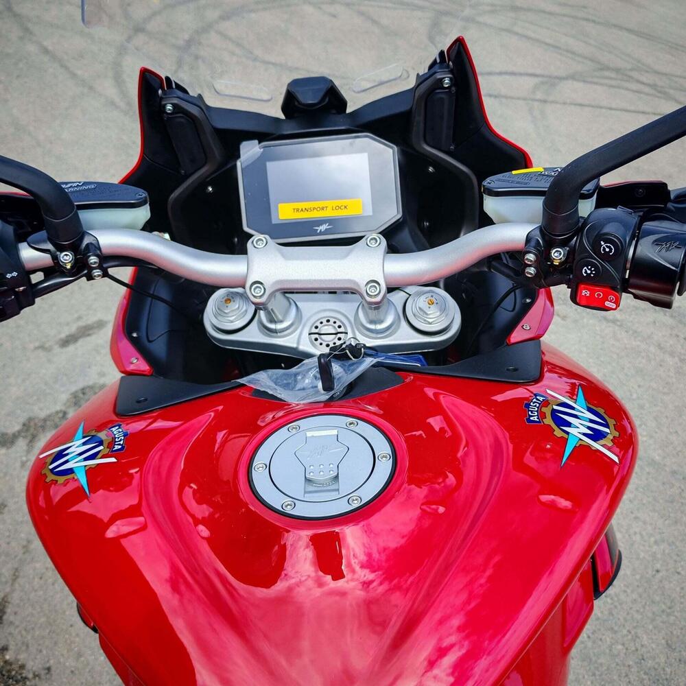 MV Agusta Turismo Veloce 800 R (2023 - 26) (6)